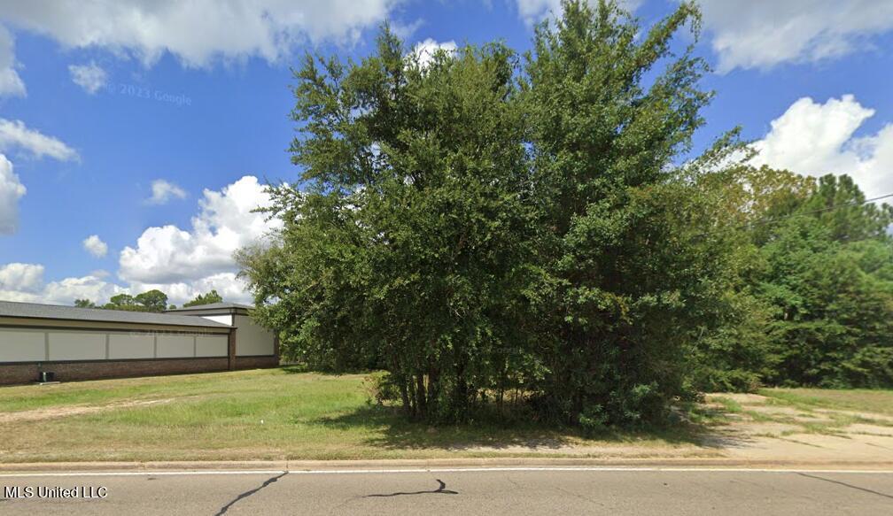 Image 1: Front elevation