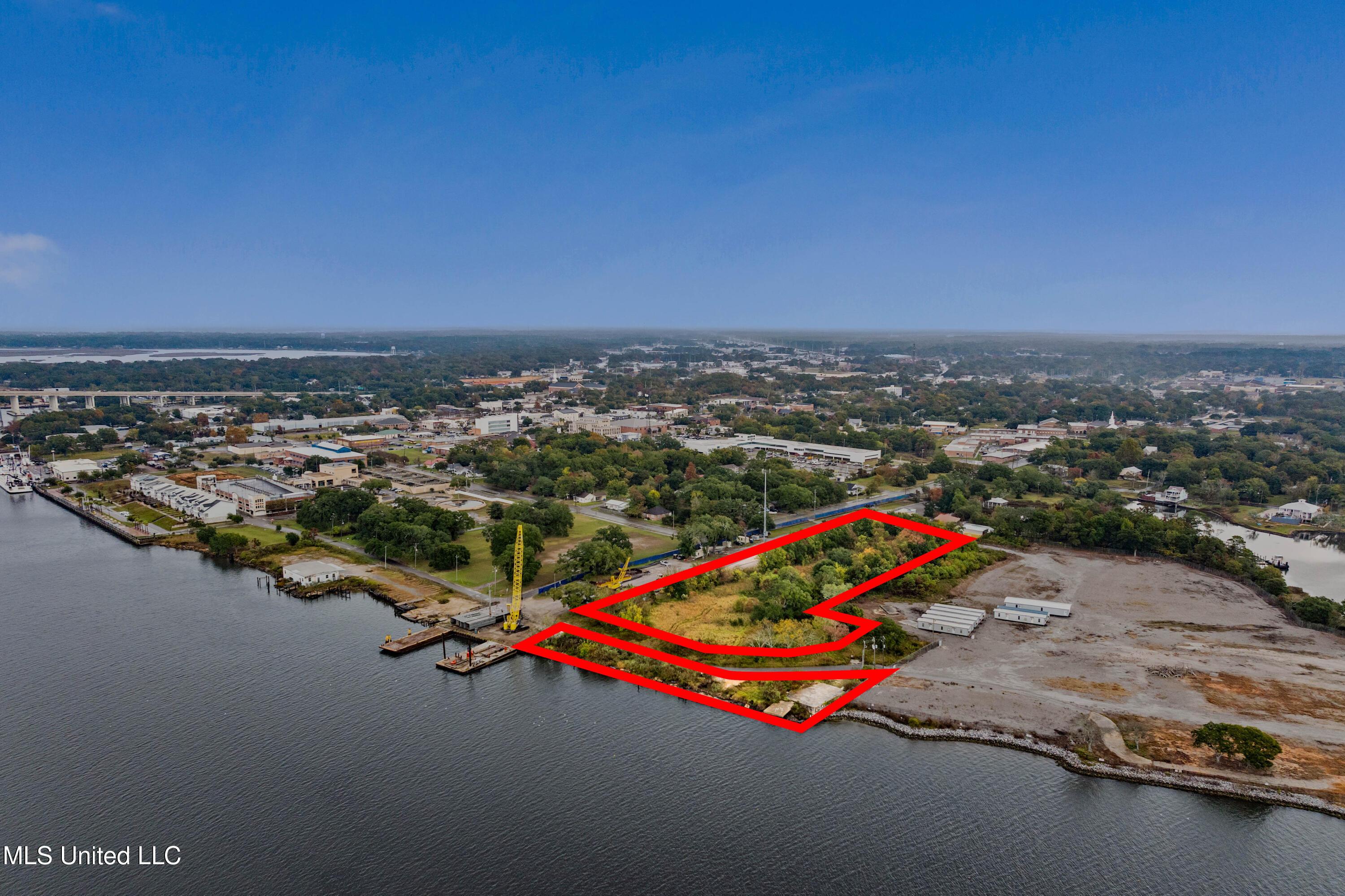 Image 2: 06-2806 Front St-106