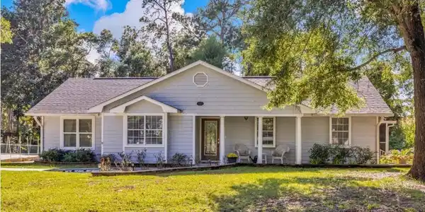 9321 Coconut Drive