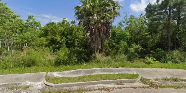 15 Paradise Point Drive