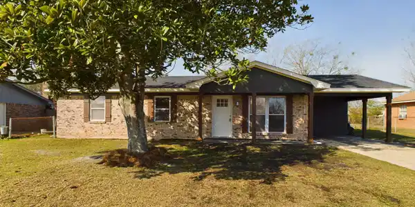 322 Barkwood Circle