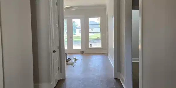 Image 4: Entryway