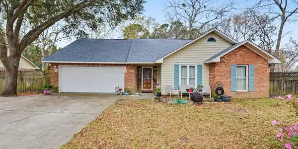 10391 Pin Oak Drive