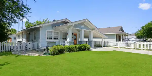 Image 2: Main 2