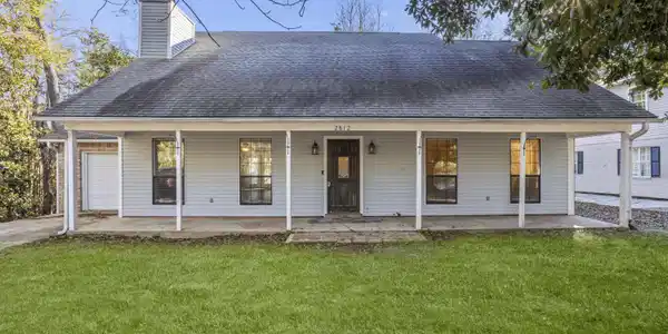 2812 Beach View Drive