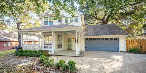 2808 Hickory Lane