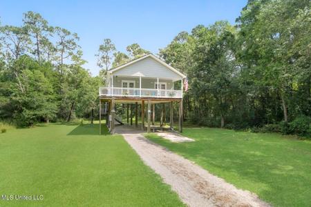 704 Timbalier Street