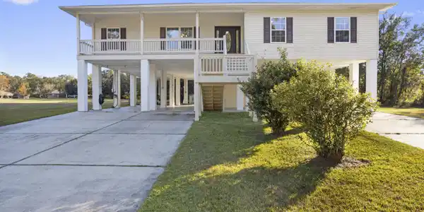 10053 Kingston Road