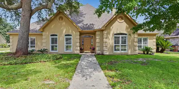426 Carmargue Lane