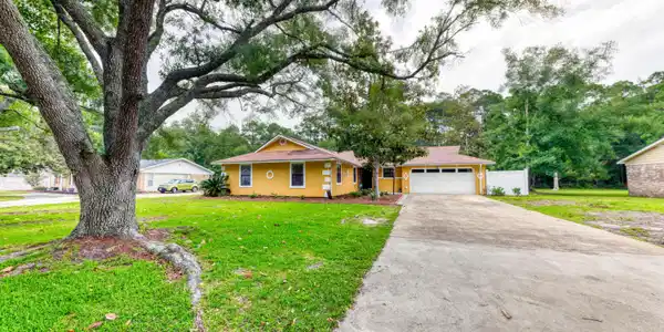 110 Braeburn Drive