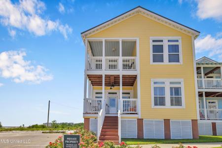 1515 E Beach Boulevard