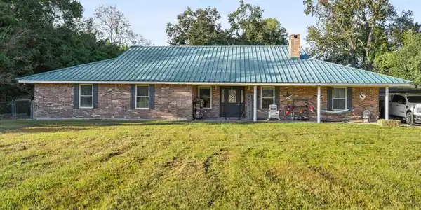 2198 Longfellow Drive