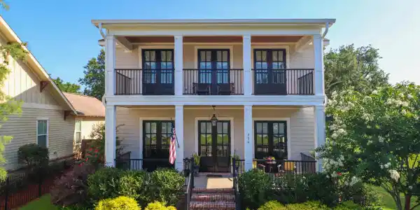 750 2nd Street