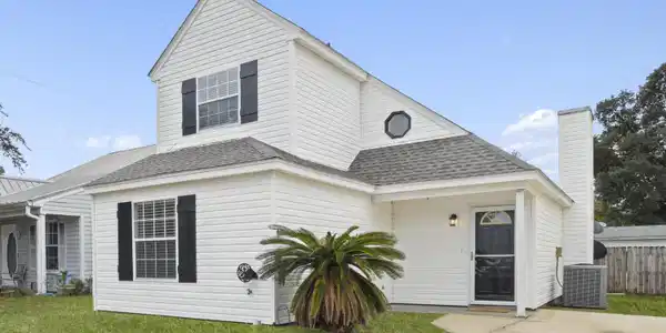 2363 Trafalgar Drive