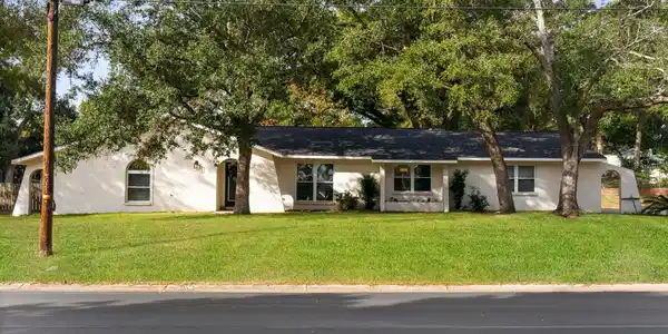 5913 David Davis Place