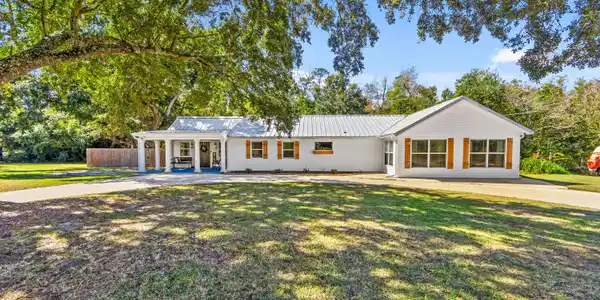 219 Vacation Lane