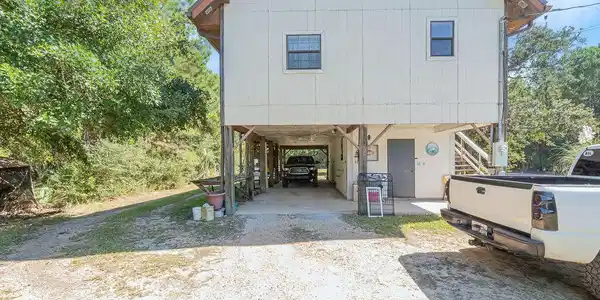 307 Deroche Boulevard