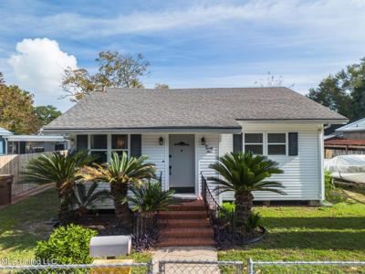 224 Querens Avenue
