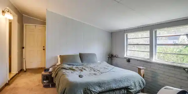 Image 4: Front Room Continued