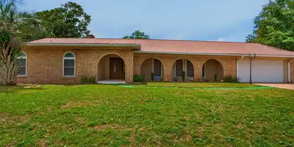 Image 2: Front Exterior