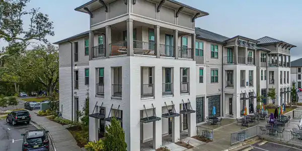 2501 Bienville Boulevard