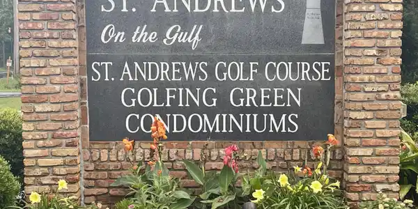 2 Golfing Green Drive