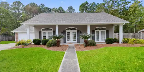 1202 Magnolia Bayou Boulevard