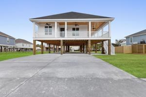 110 Beachview Circle