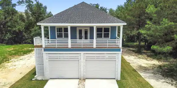 128 Holiday Avenue