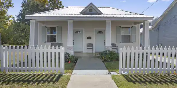 639 Howard Avenue