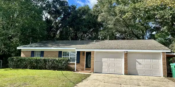 4211 Yeoman Court