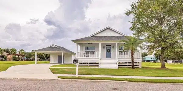 102 Runnels Avenue