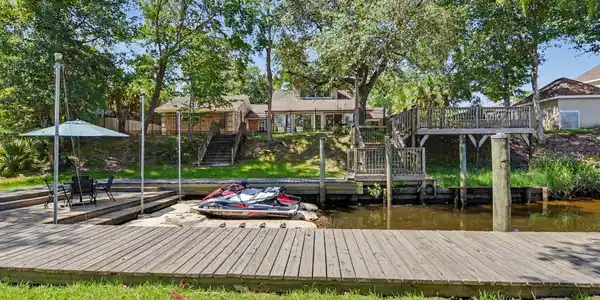 Image 2: Jet ski platform
