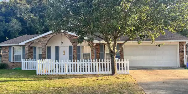 2005 Graveline Road