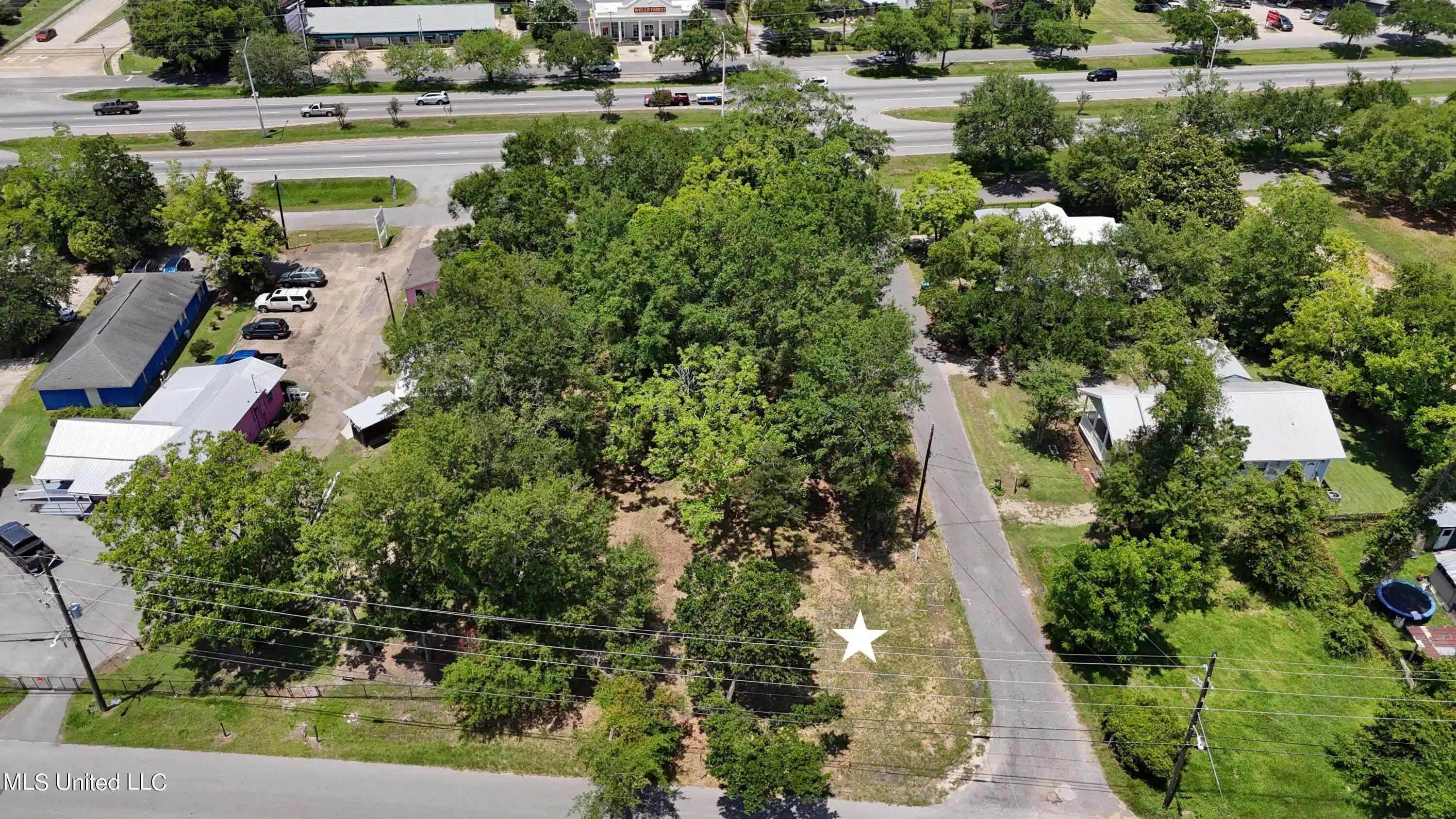 Image 1: 001