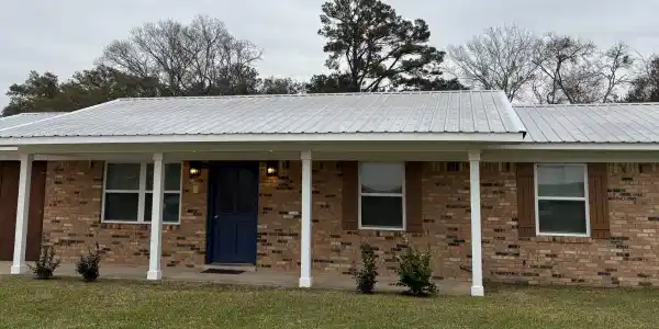 201 Hunter Drive