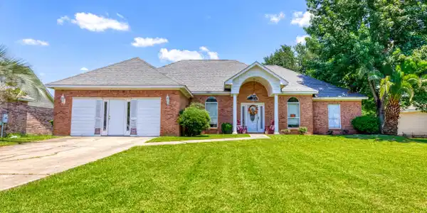 14812 Nassau Drive