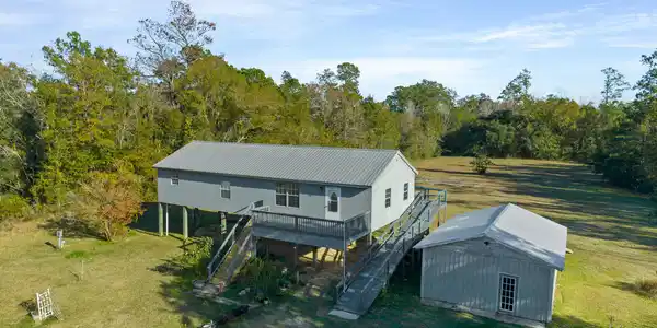 7607 Lower Bay Road