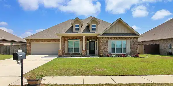 6617 Sugarcane Circle