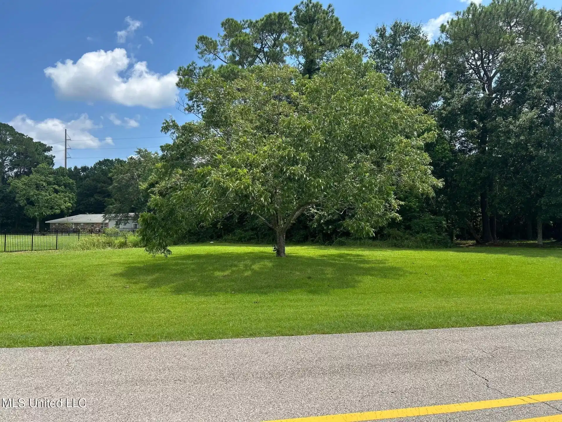 Image 1: Front of lot