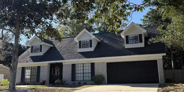 1711 Seacliffe Drive