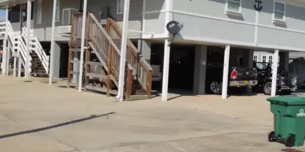 20 Dolphin Circle