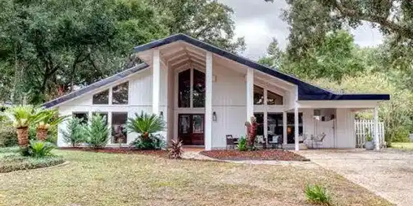 313 Eastview Drive