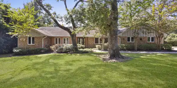 5829 Ridge Road