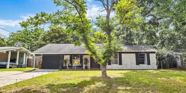 154 Beachview Avenue
