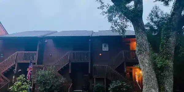 215 Lakeside