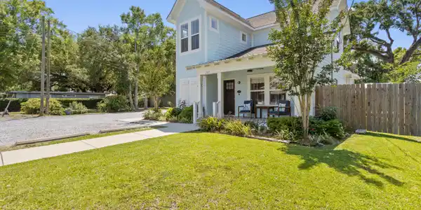 Image 2: Front yard