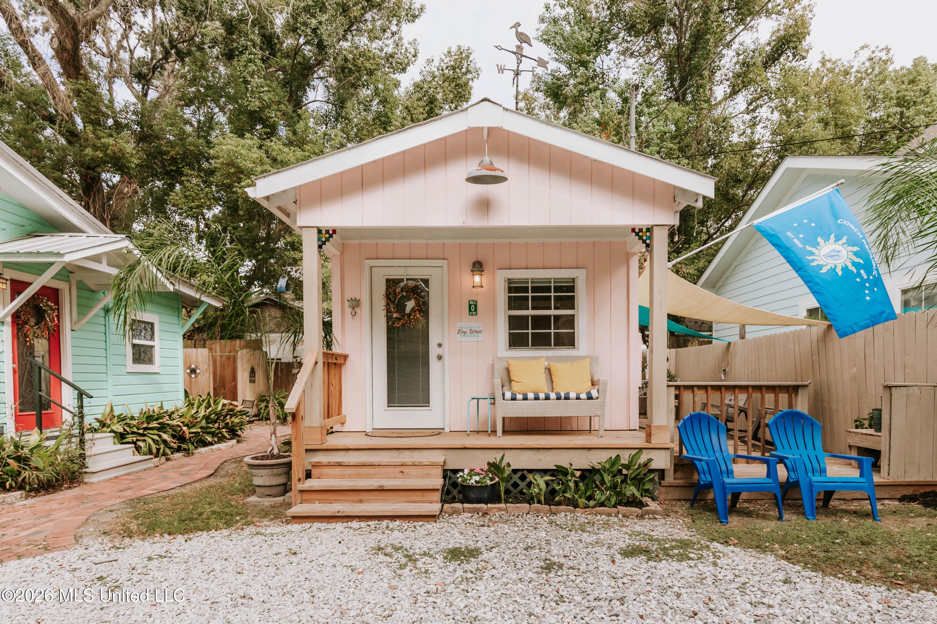 Image 4: Key West Cottage