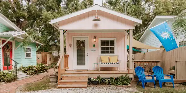 Image 4: Key West Cottage