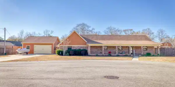 10086 Bald Eagle Drive